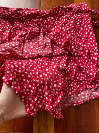 Falda pantalón flores roja Zara