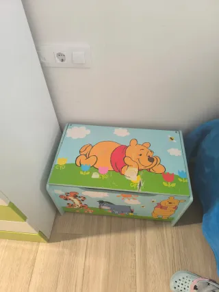 Dormitorio infantil sin colchón