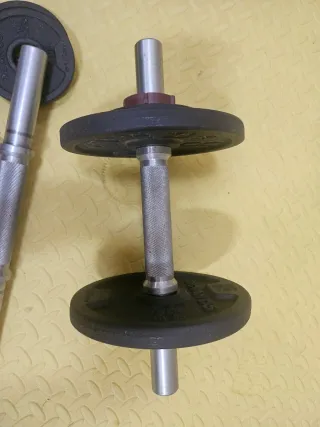 Mancuernas, elásticos y bandas de boxeo