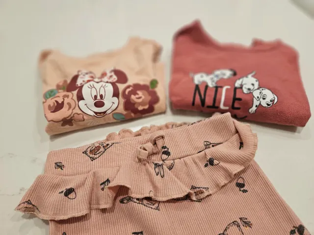Conjunto Disney: 2 camisetas y pantalón