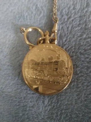 Reloj de bolsillo LOTUS dorado