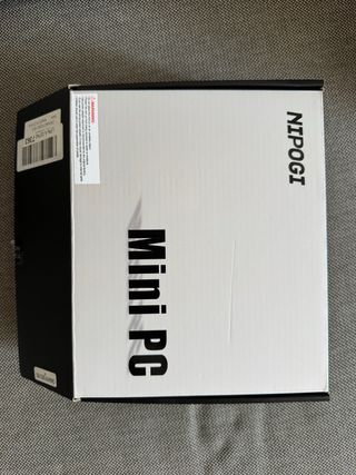 Mini PC Nipogi muy poco uso.