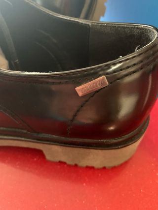 Zapatos Mustang mujer cordones negros