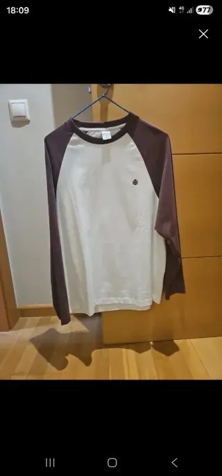 Camisetas verde,blanca y negra