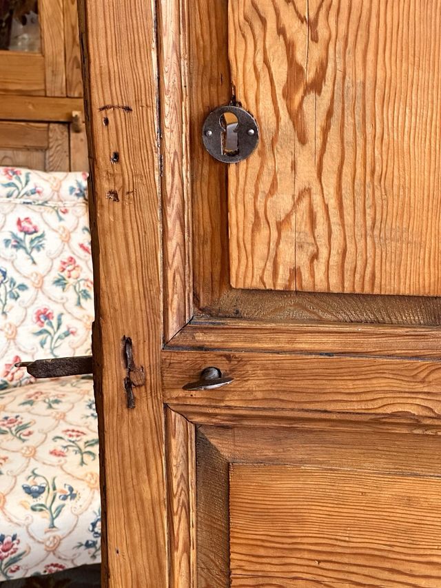 Puerta antigua sacristía s.XIX madera