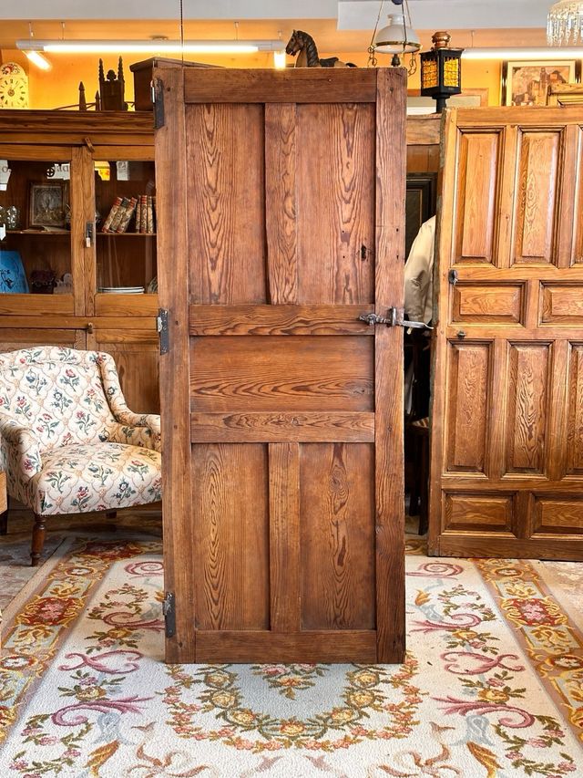 Puerta antigua sacristía s.XIX madera