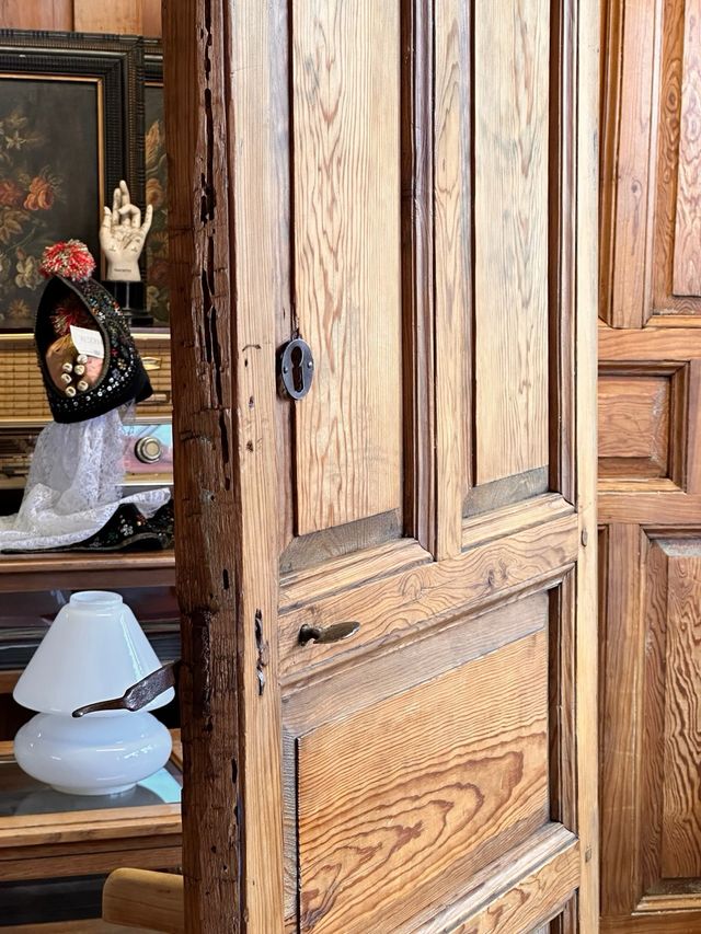 Puerta antigua sacristía s.XIX madera