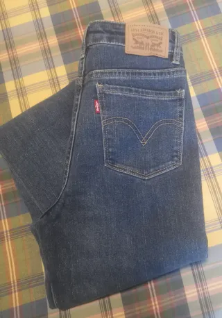 Vaqueros Levi's Azules
