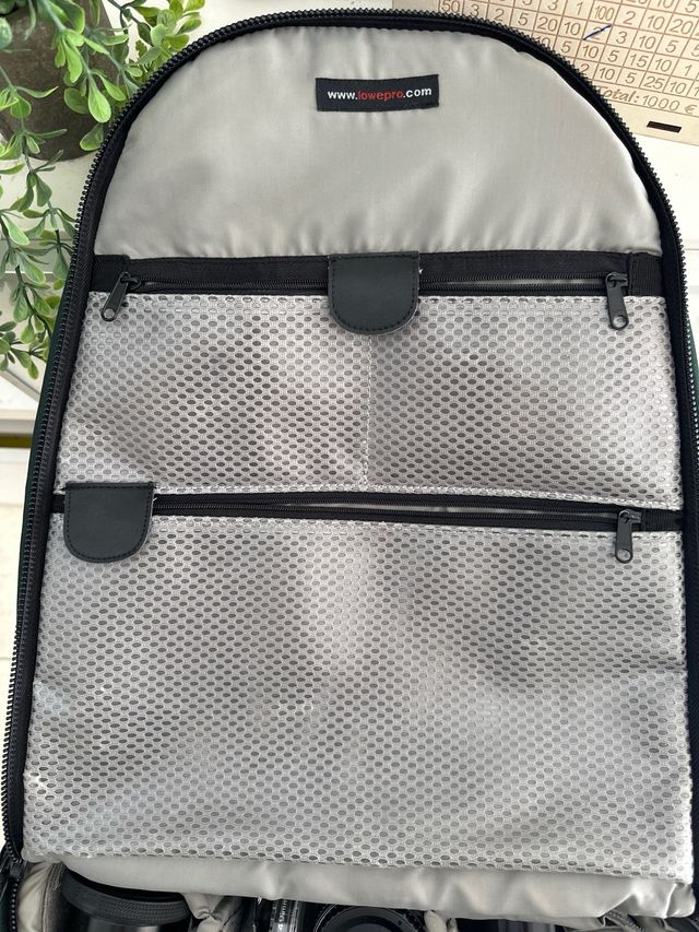 Mochila Lowepro Mini Trekker AW