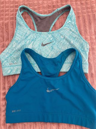 2 Tops deportivos Nike (azul y turquesa)