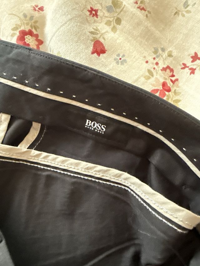 Pantalón Hugo Boss T46 nuevo Negro solo 30