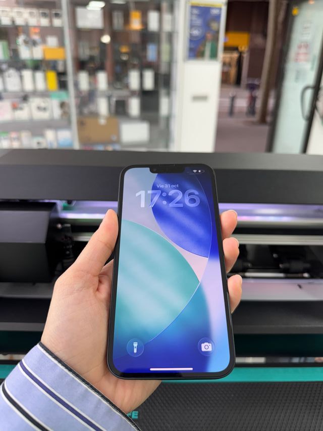 IPHONE 16e 128GB como nuevo