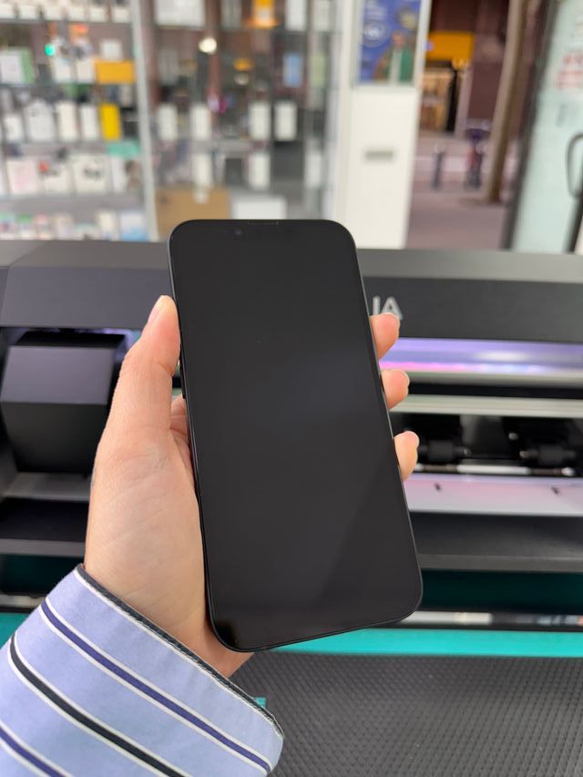 IPHONE 16e 128GB como nuevo