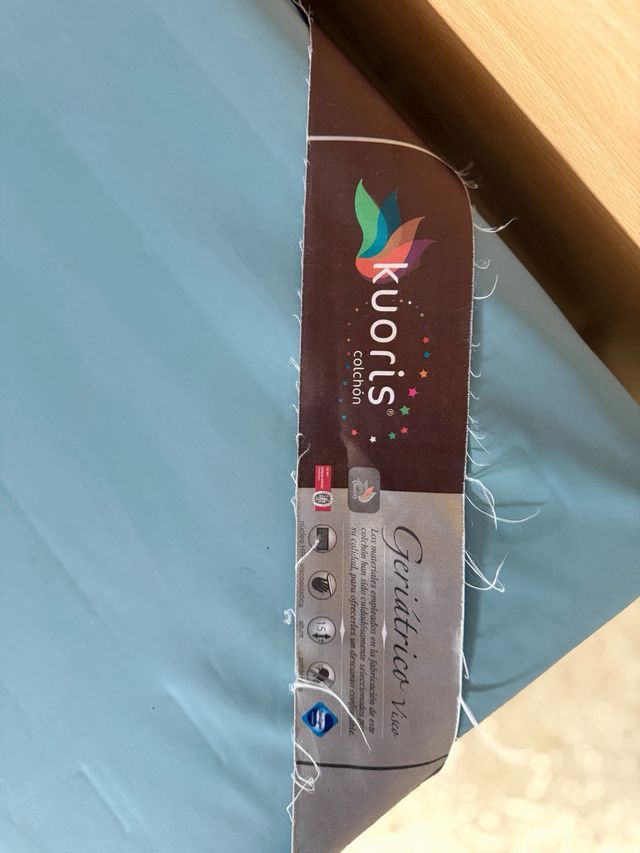 Cama articulada eléctrica Kuoris + Colchón visco