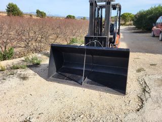 Carretilla elevadora nissan 