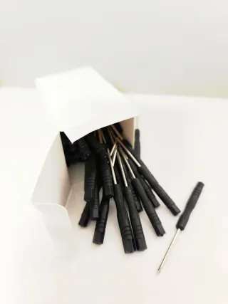 Caja 65 destornilladores estrella