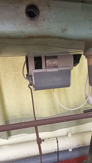 Máquina de coser industrial Refrey. Lalín 