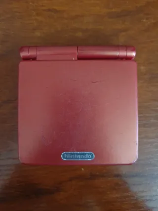 Nintendo Game Boy Advance SP Roja