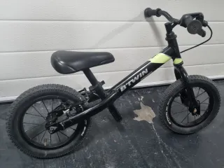 Bicicleta B'Twin 12'' sin pedales
