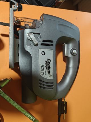 Sierra de vaivén Genium 570W