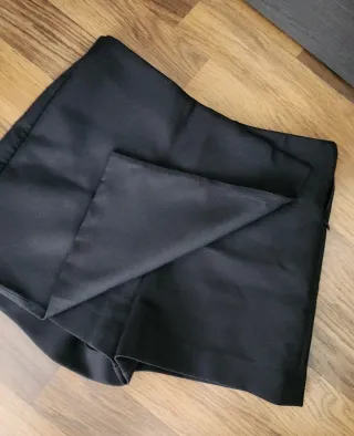 Falda pantalón Zara negra