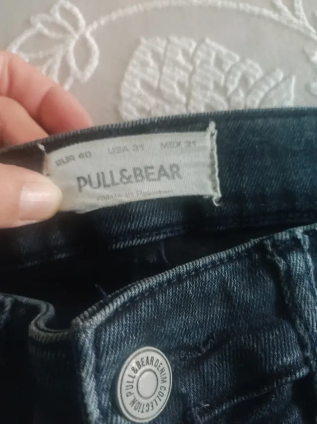 Pantalones vaqueros negros rotos hombre