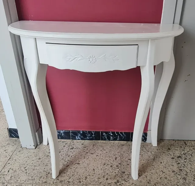 URGE POR MUDANZA Mesita auxiliar blanca de madera