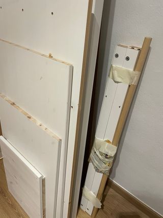 Guardaroba Ikea in legno massello bianco