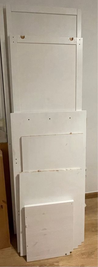 Guardaroba Ikea in legno massello bianco