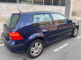 Volkswagen Golf 2000