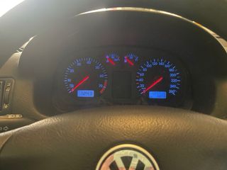 Volkswagen Golf 2000