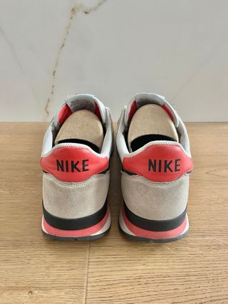 Zapatillas Nike Internationalist 
CRIMSON/SAIL