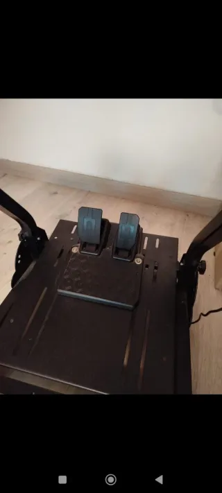 Volante Thrustmaster T128