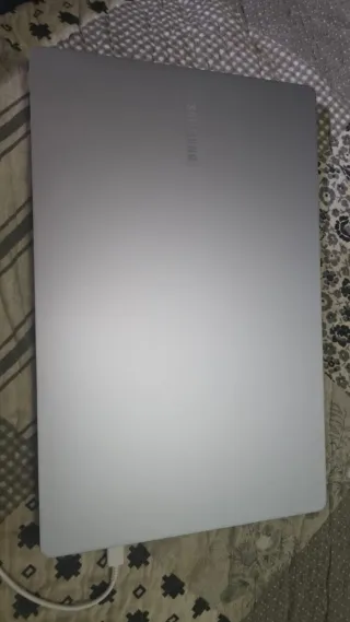 Samsung Notebook Gris Plata 256
