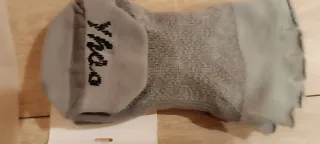 Cojín artesanal y calcetines de yoga - meditacio