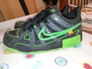 Zapatillas deportivas negras y verdes Nike Talla