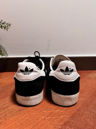 Adidas Gazelle nere taglia 43 1/3