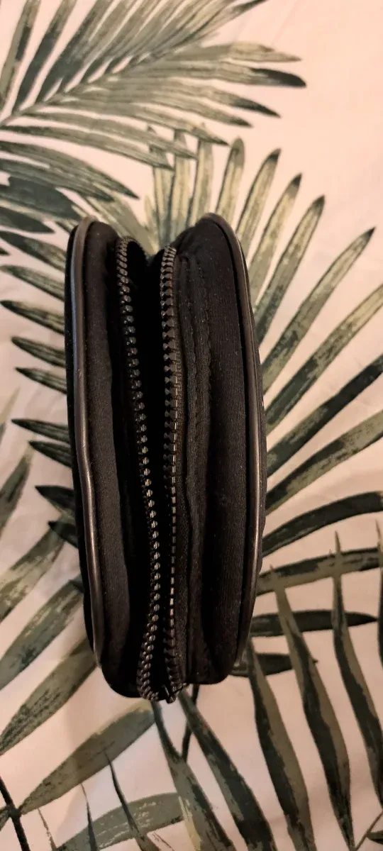 Pochette Adidas porta oggetti/trucchi nera