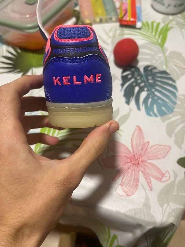 Zapatillas niño Kelme azul y rosa TALLA 31