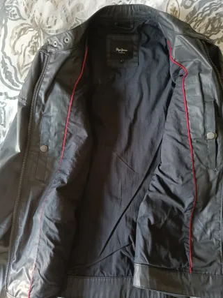 Cazadora Pepe Jeans Negra Talla M