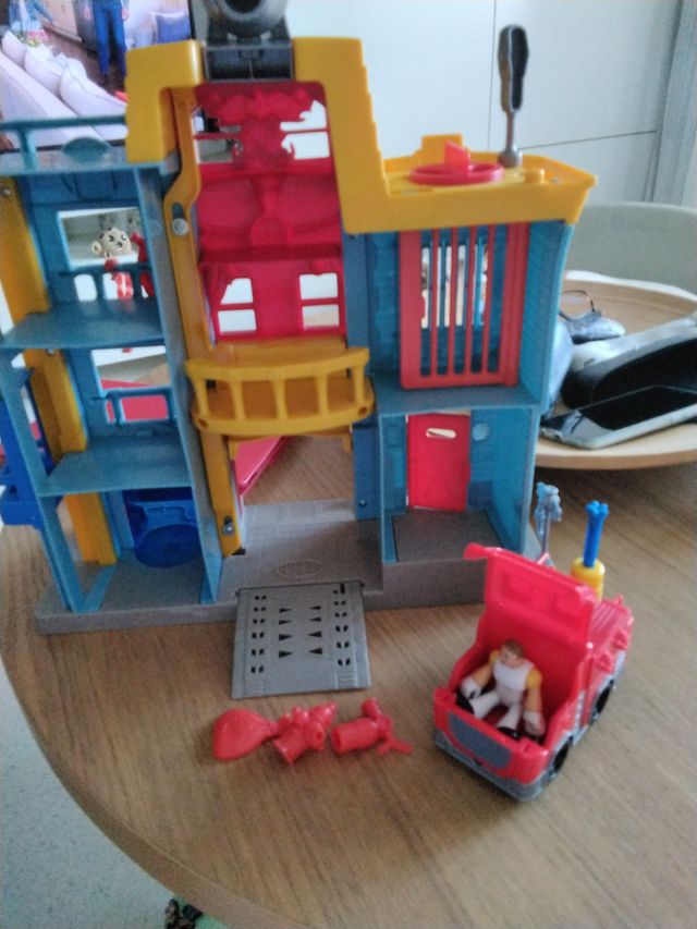 Imaginex Estación Bomberos y Camión