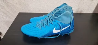 Botas de fútbol Nike azules
