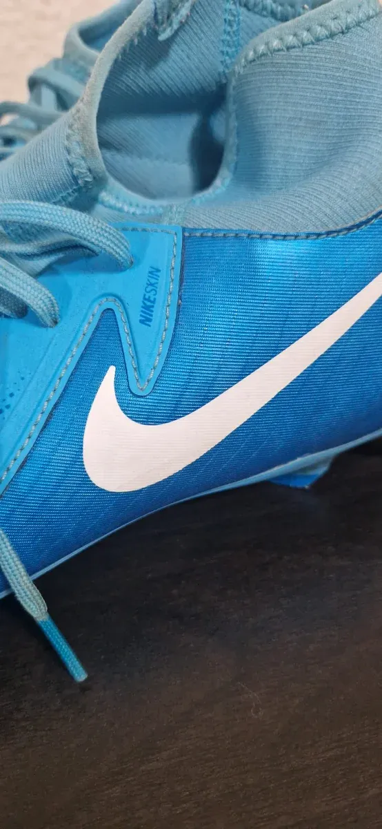 Botas de fútbol Nike azules