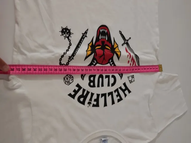 Camiseta Stranger Things Hellfire Club