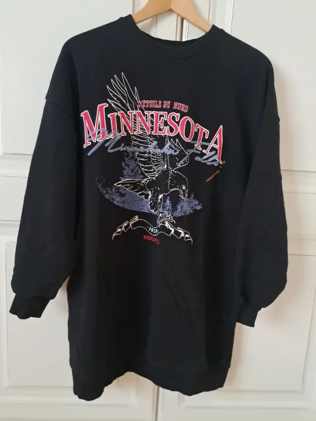 Sudadera Bershka Negra Estampado Águila