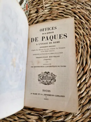 Libro antiguo “Quinzaine de Pâques” – 1862, Tours