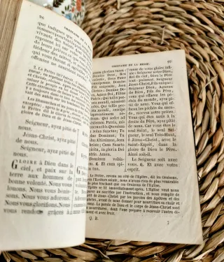 Libro antiguo “Quinzaine de Pâques” – 1862, Tours