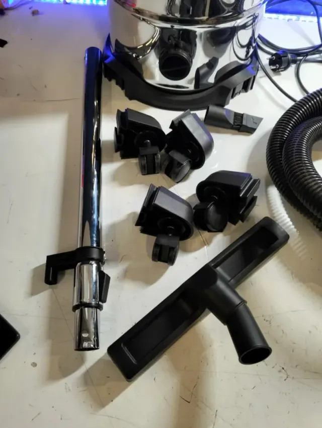 Aspirador Industrial Arebos 1800W 30L