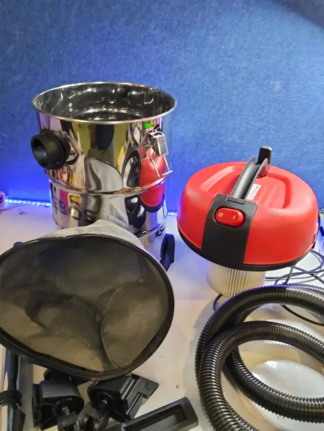 Aspirador Industrial Arebos 1800W 30L