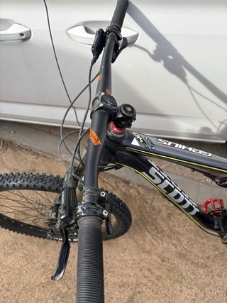 Bicicleta Scott 740 de Descenso